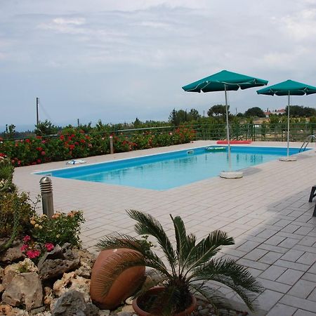 Villa Chrysanthia Polis Esterno foto