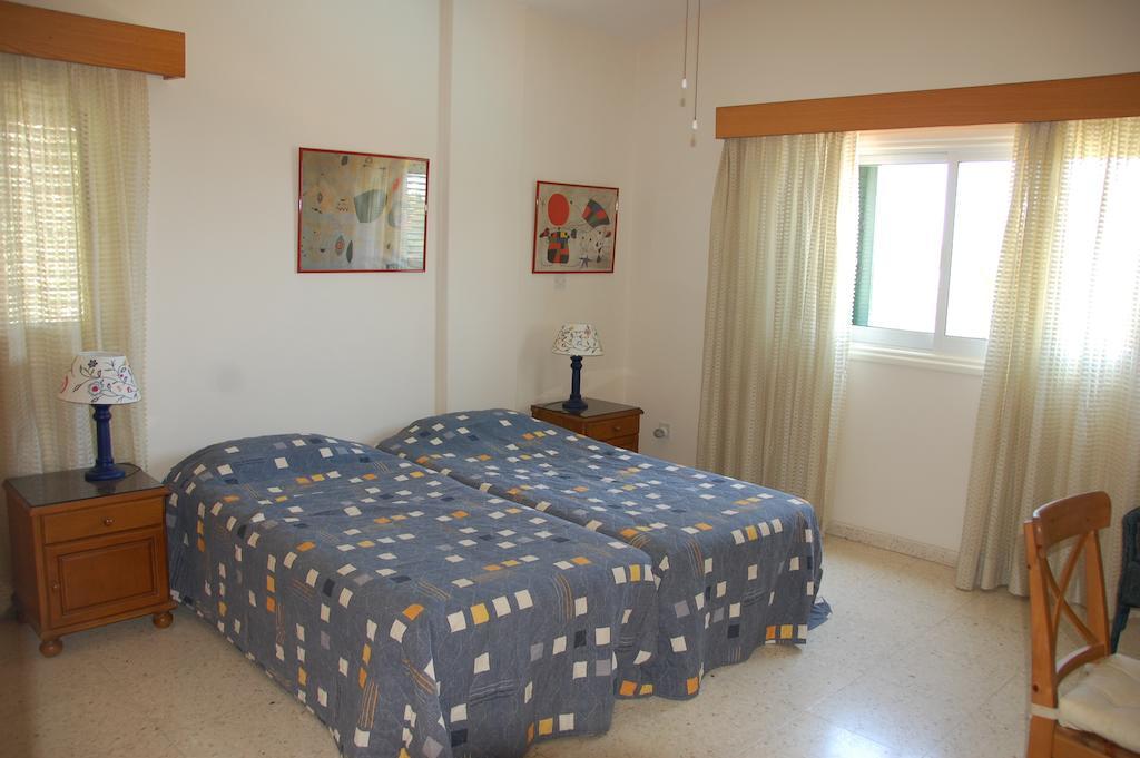 Villa Chrysanthia Polis Camera foto